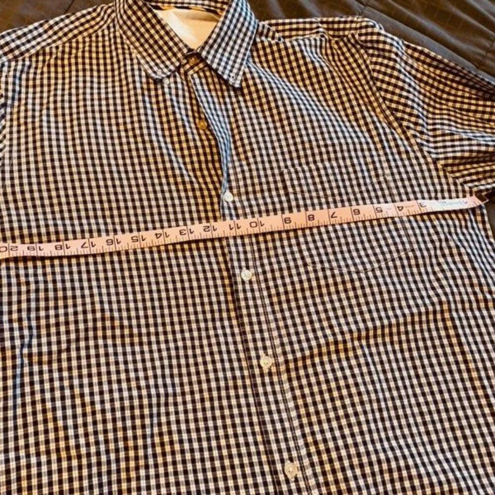 Club room checkered navy blue button down